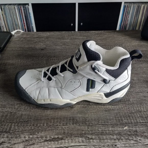 The ORIGINAL Prince NFS indoor court shoe (11 US) - Picture 2 of 6